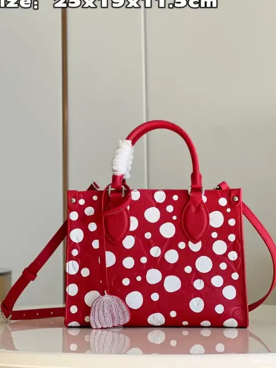 LOUIS VUITTON ONTHEGO PM 0422